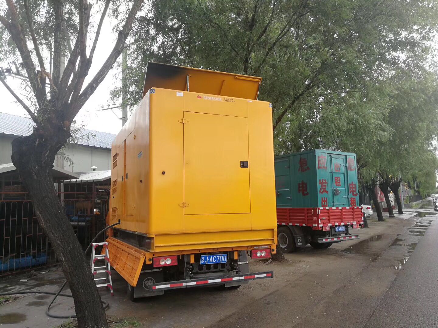 大雨致使多地突發(fā)停電，兩臺(tái)發(fā)電車通州應(yīng)急供電中